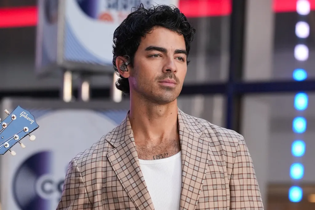 joe jonas today 2025 billboard 1800